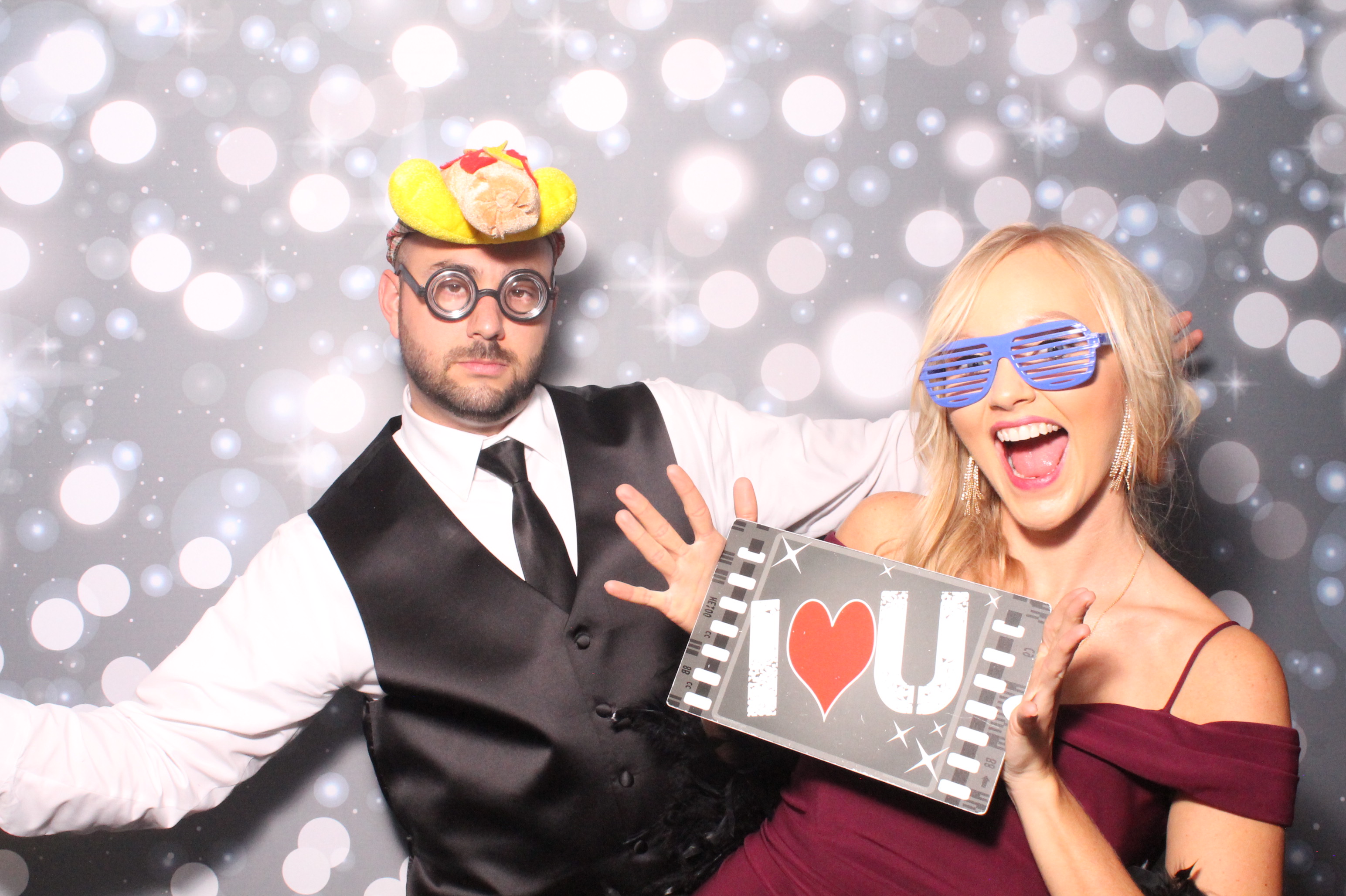 Alex and maggie | View more photos from the event at gallery.photoboothcincy.com/u/PhotoBoothCincy/Alex-and-maggie